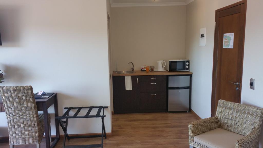 Lala Panzi B&B Plettenberg Bay Bagian luar foto